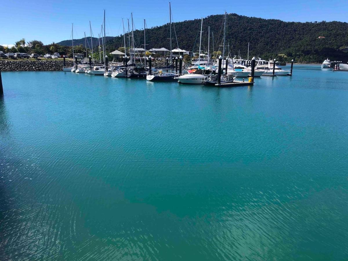 Ocean Views 1br With Full Kitchen No Steep Hills * Airlie Beach