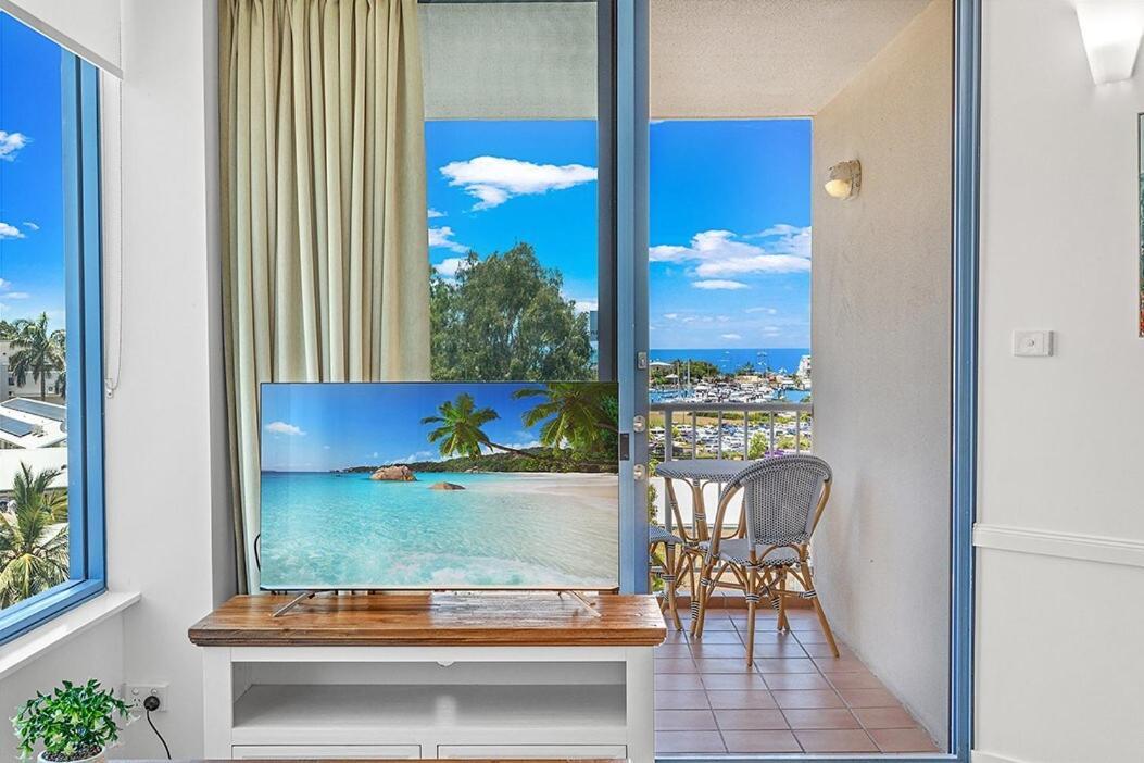 Apartment Ocean Views 1br With Full Kitchen No Steep Hills