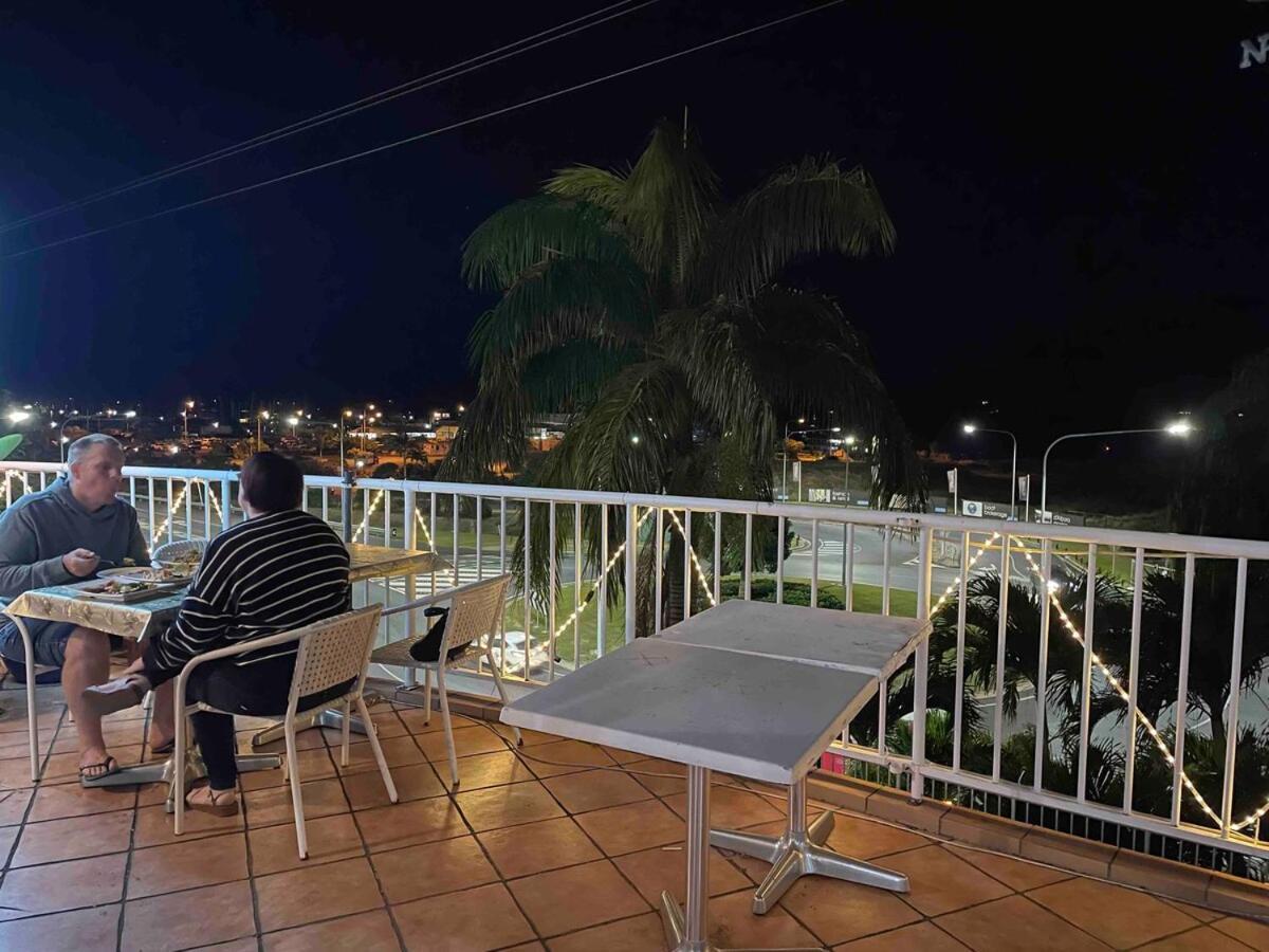 Apartment Marina And Ocean Views, Level Walk To Marina And Main Street *