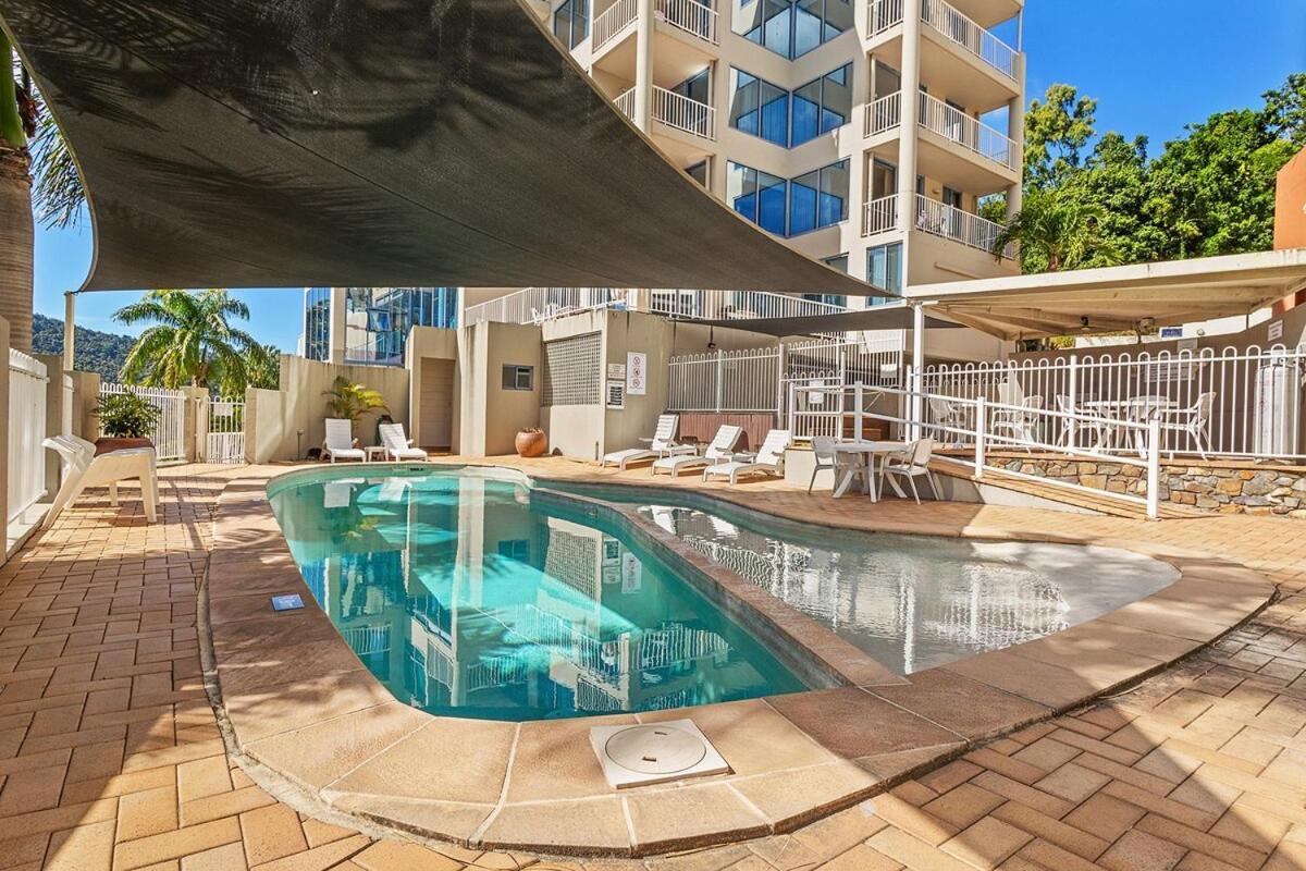 Marina And Ocean Views, Level Walk To Marina And Main Street Apartment Airlie Beach