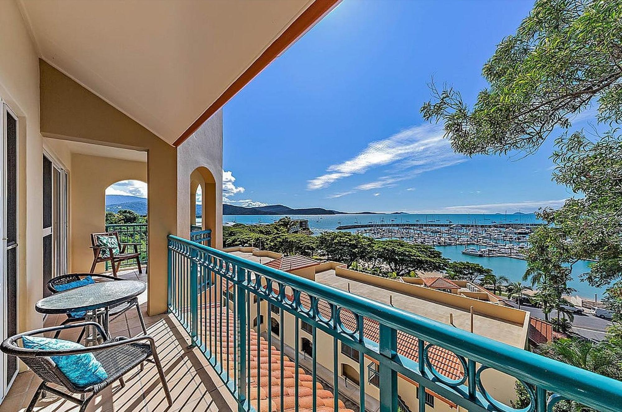 Shingley - Whitsundays Resort 3*