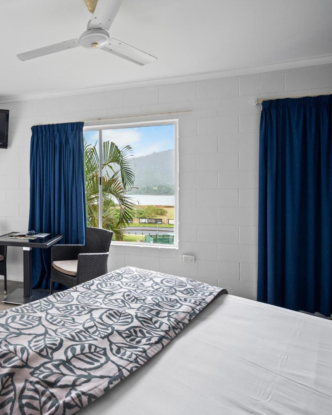 Motel Colonial Palms Motor