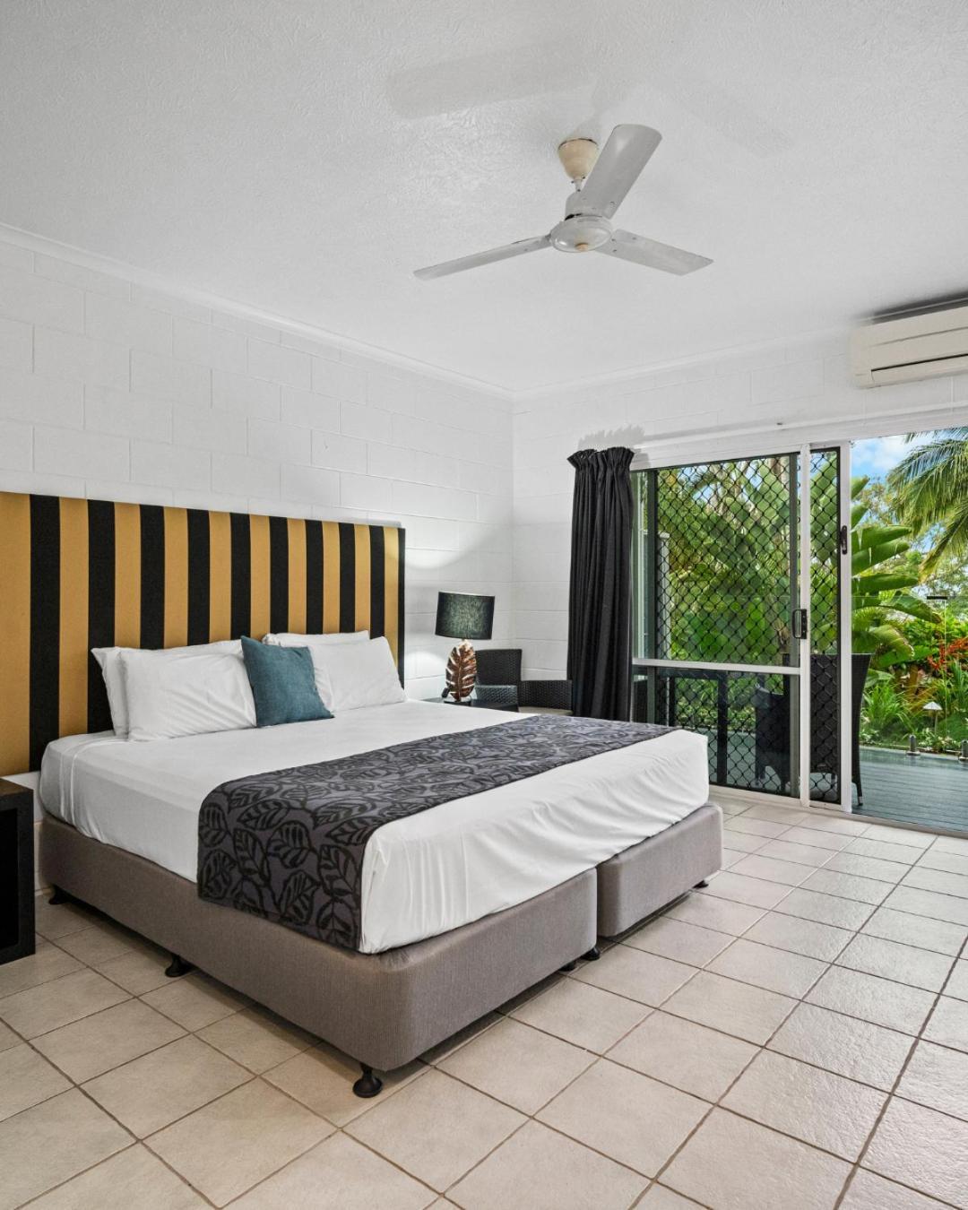 Colonial Palms Motor Motel Airlie Beach