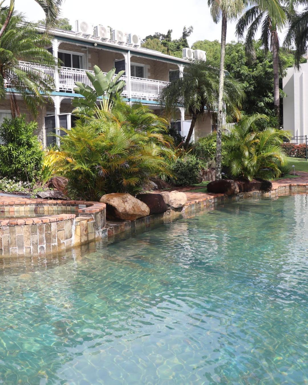 Motel Colonial Palms Motor Airlie Beach