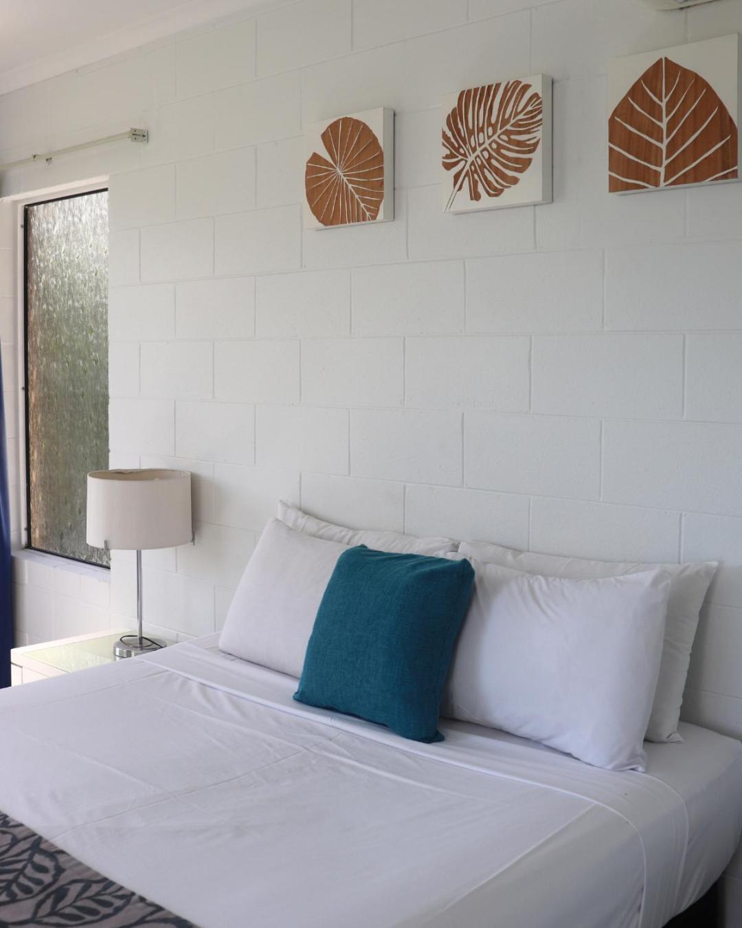 Colonial Palms Motor 3*