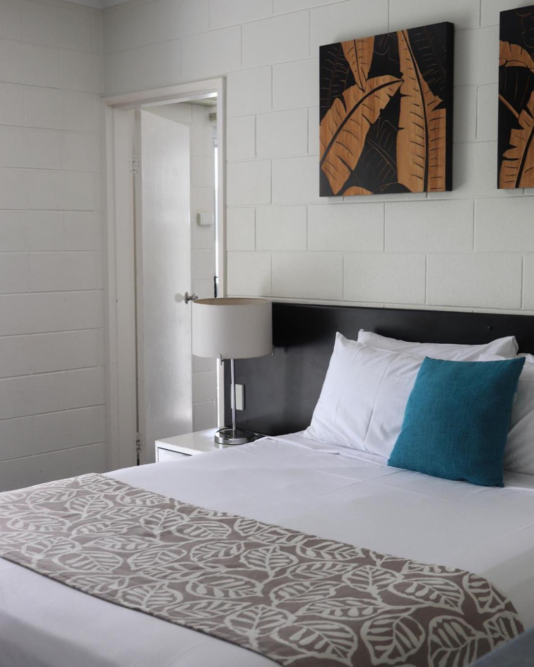 Colonial Palms Motor Airlie Beach