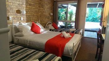 Unit 1 Sunbird On Lamond Airlie Beach