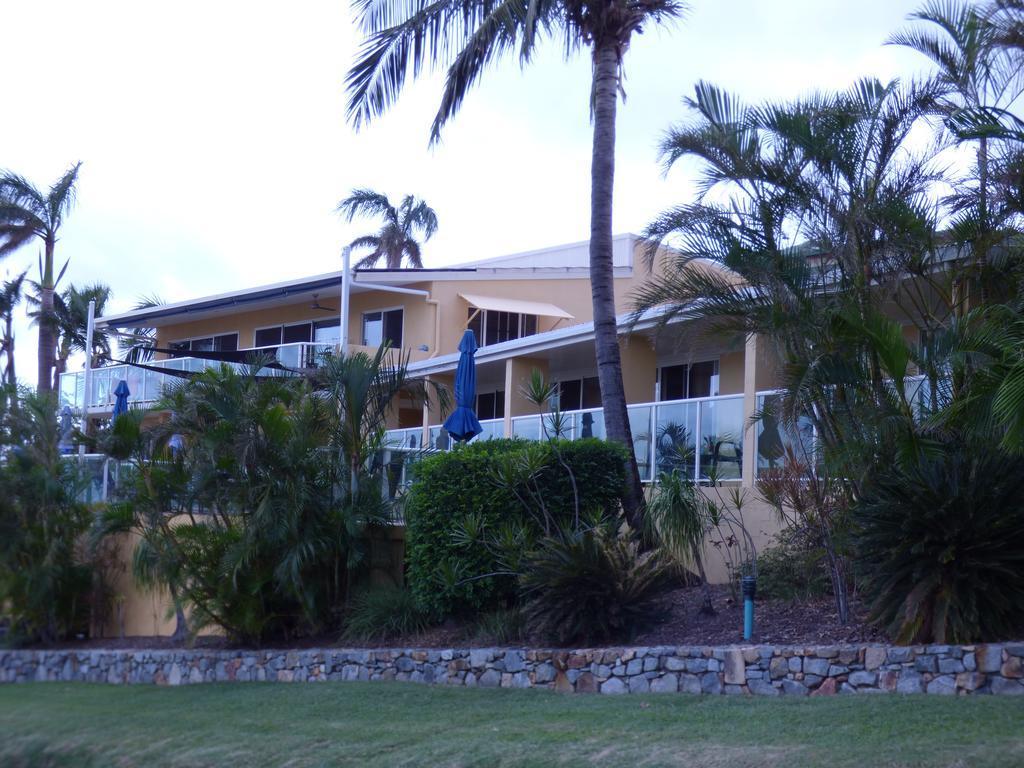 Sunlit Waters Aparthotel 3*