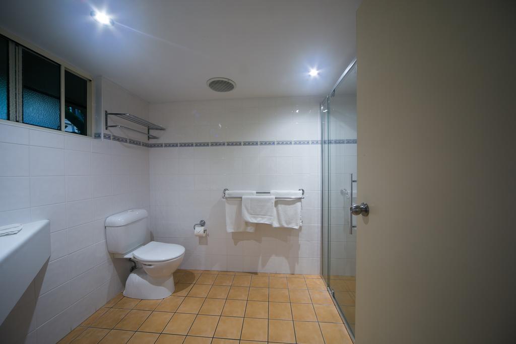 Aparthotel Sunlit Waters 3*