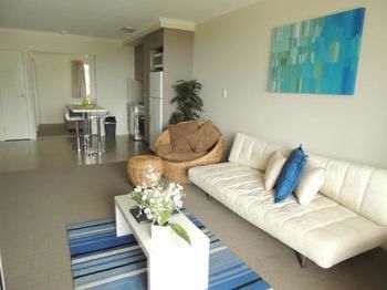 Airlie Aparthotel 4*