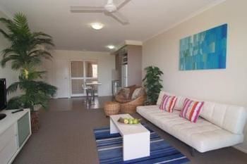 Airlie Aparthotel