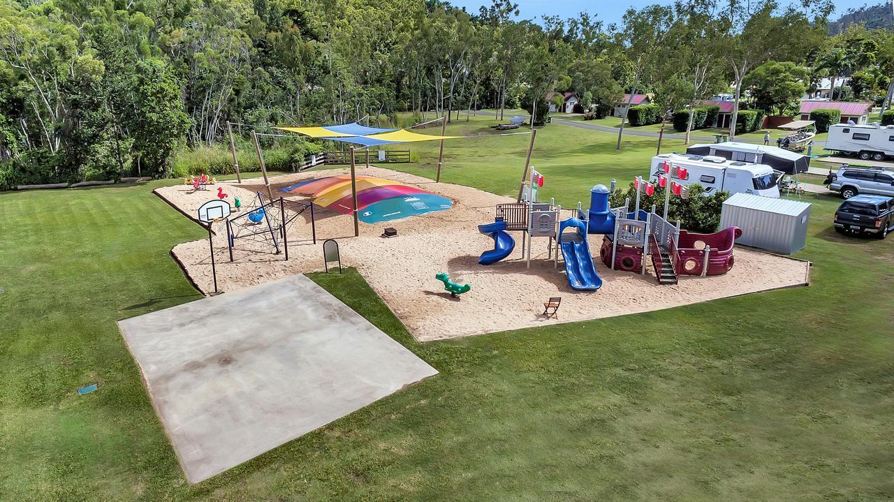 Discovery Parks - Airlie Holiday park 4*