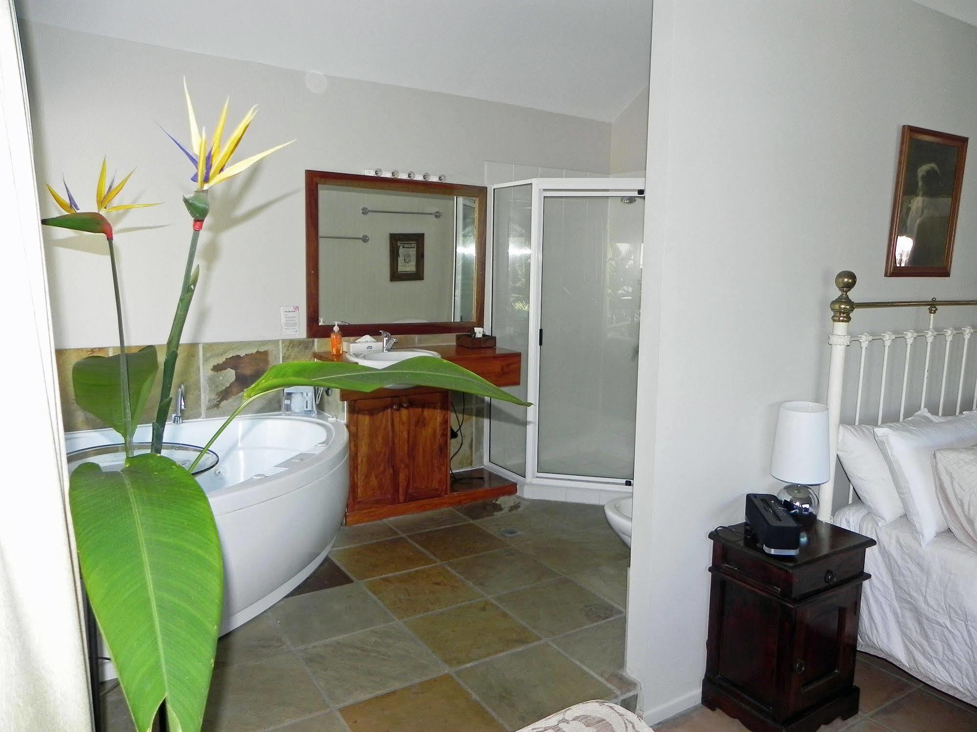 Bed & Breakfast Airlie Waterfront