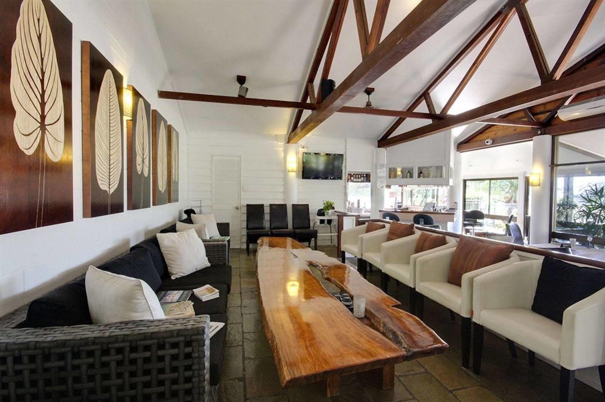 Colonial Palms Motor Motel Airlie Beach