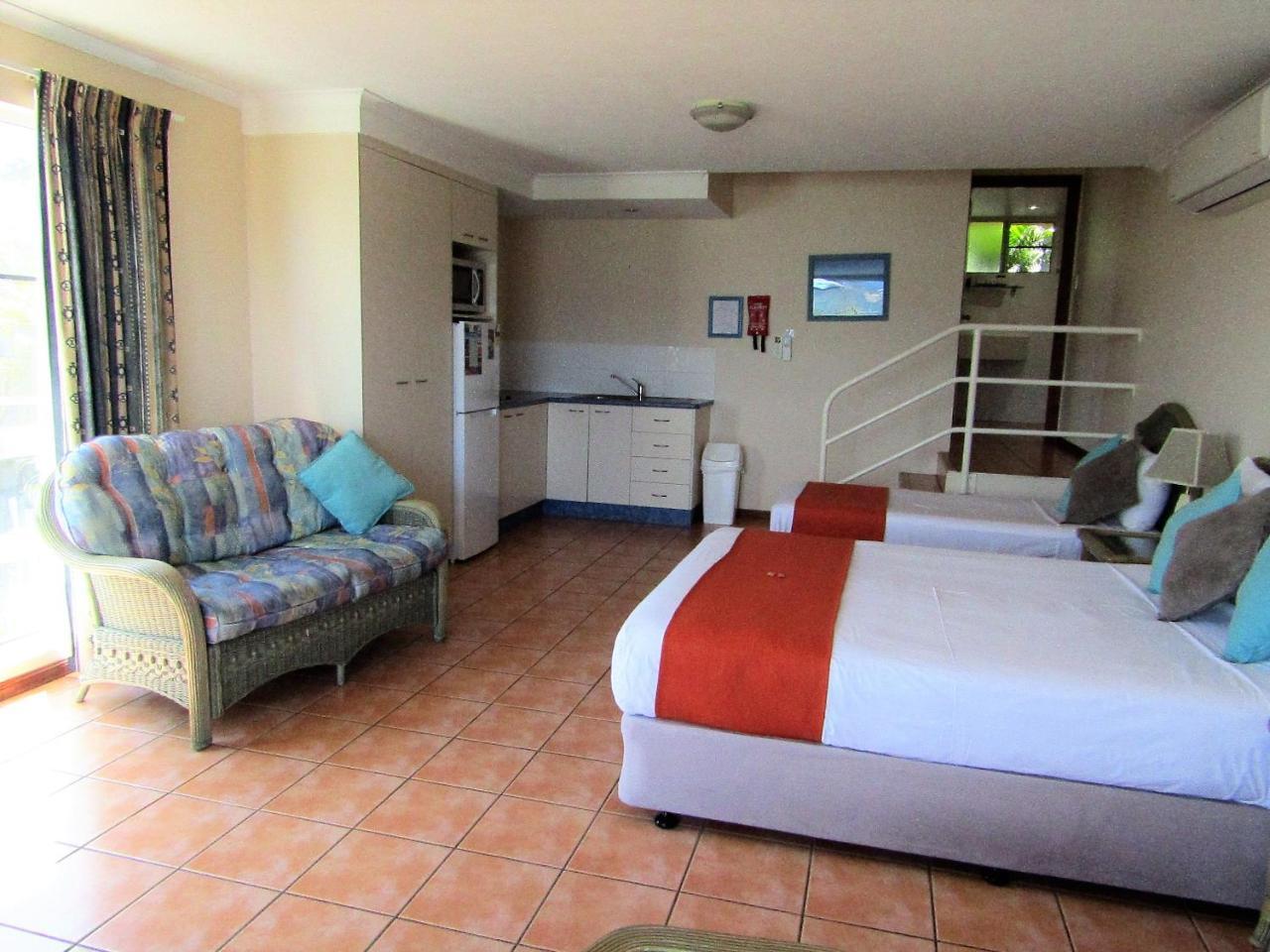 Aparthotel Sunlit Waters