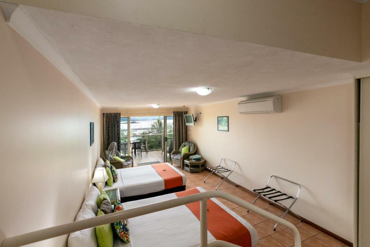 Sunlit Waters 3* Airlie Beach