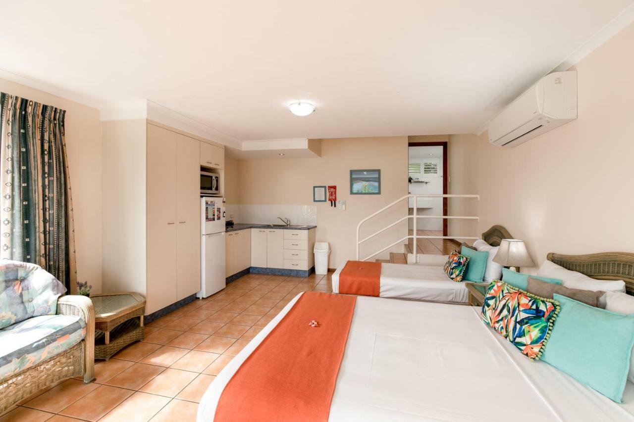 Sunlit Waters Aparthotel Airlie Beach