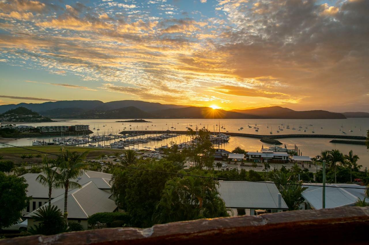 Aparthotel Sunlit Waters Airlie Beach