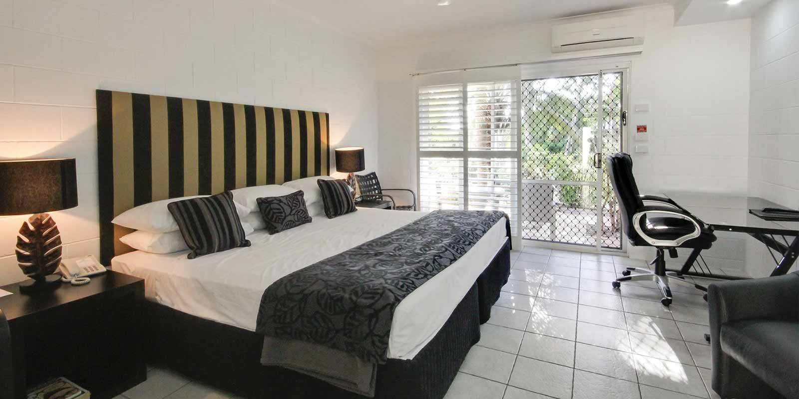 Colonial Palms Motor Airlie Beach