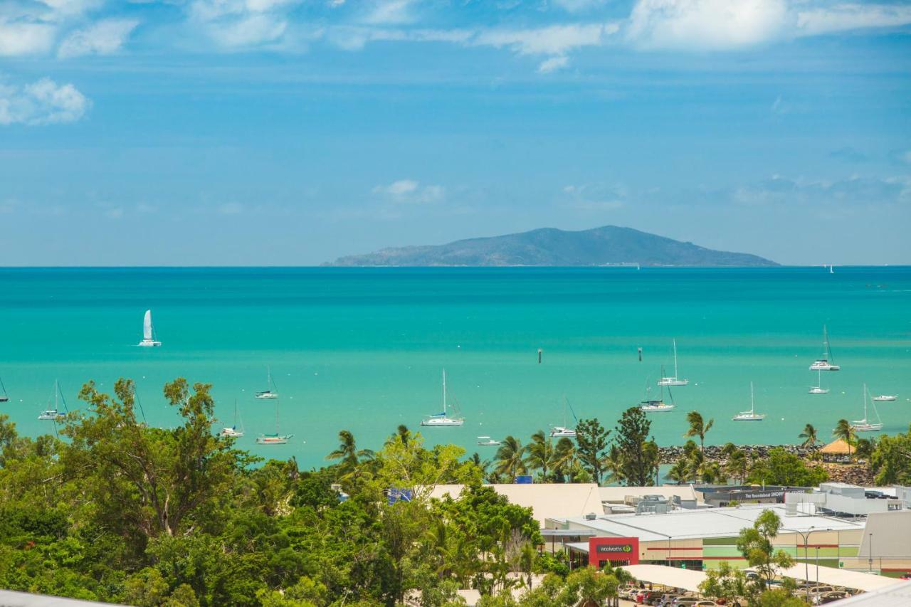 Resort Azure Sea Whitsunday 4*