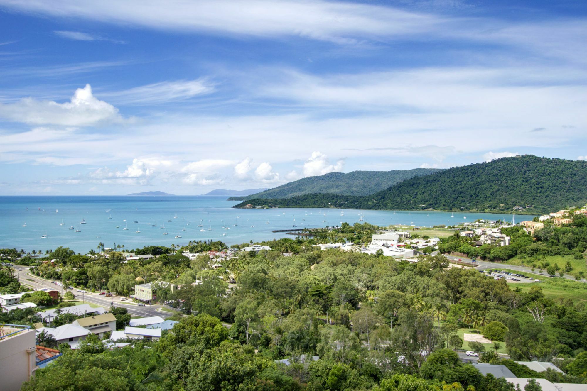 Tranquility Luxury 2 Bedroom Airlie Beach