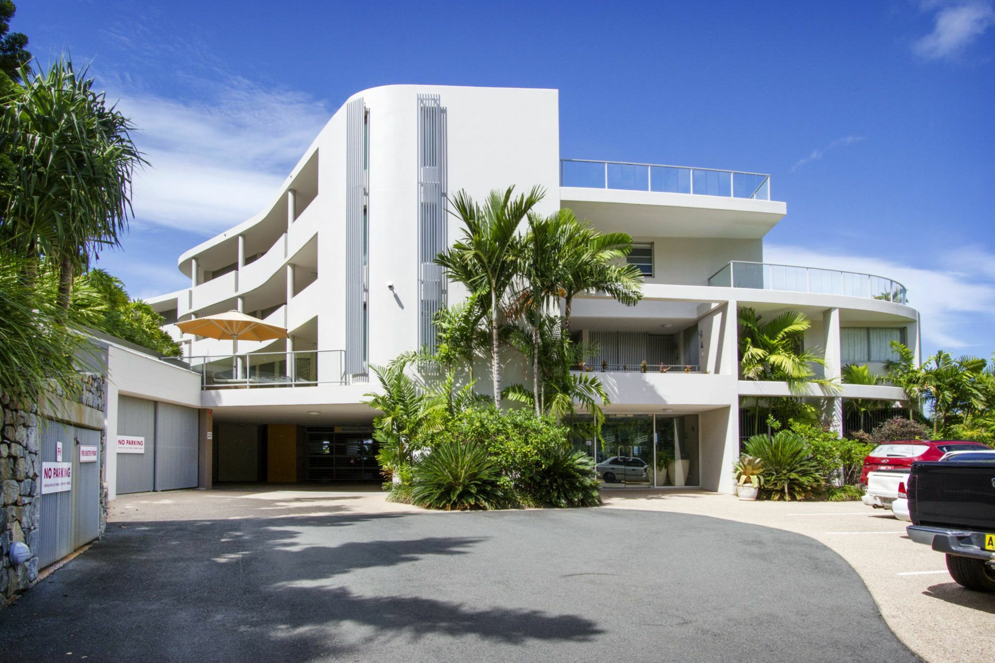Tranquility Luxury 2 Bedroom Apartment *