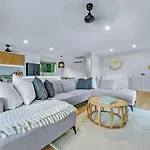 Airlie Abode