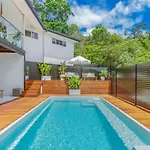 Airlie Abode