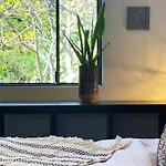 Lily Lamond, T/House, Outdoor Shower, 5 Min Walk To The Ocean, Airlie Beach