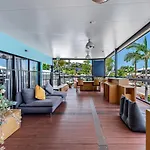 Airlie Sun & Sand Accommodation Studio #1