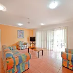 At Beach Court Holiday Villas