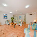 At Beach Court Holiday Villas