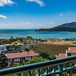 Casa Oceana - Airlie Beach
