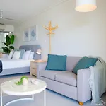 Pacific Blue Whitsunday - Studio