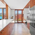 14 The Cove - Waterfront Whitsunday Home