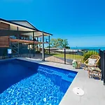 Airlie Oasis