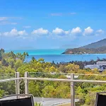 30 Airlie Beach Bliss At The Summit