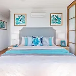 Relax & Daydream At 2 Elementa
