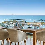 Relax & Daydream At 2 Elementa