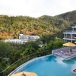 Seaview Retreat