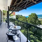 Seaview On Airlie