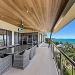 15 Kara - Luxurious Home With Million Dollar Views
