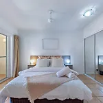 Shingley Poolside Retreat