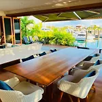 Airlie Beach Marina-Front Luxury At 10 The Cove