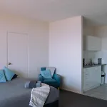 Studio Apartment, Centre Of Airlie With Sea Views