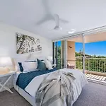 Large, Luxurious Townhouse Stunning Oceanviews