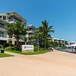 Aqua View Boathouse Airlie Beach