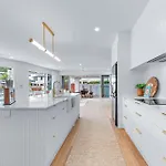 Whitsunday Waterfront Luxury At 19 The Cove