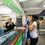 Global Backpackers Airlie Beach