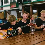 Global Backpackers Airlie Beach